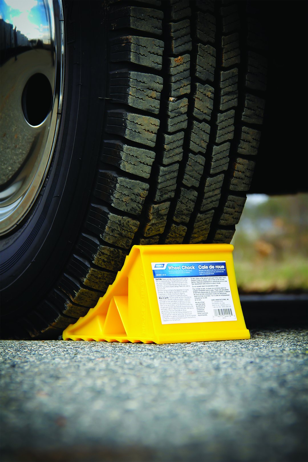 CAMCO 44432 Wheel Chock Without Rope, Helps Keep Your Trailer or RV in Place (P... RV & Camper