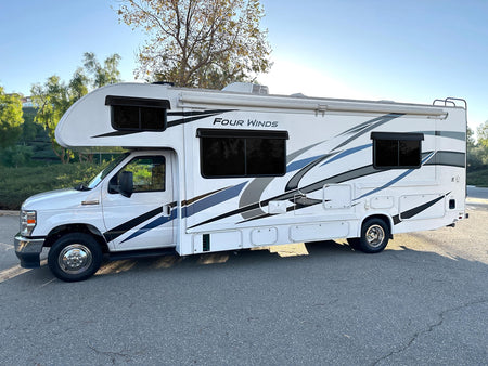 GT STYLING RV1036 RV WINDOW DEFLECTOR AND SUN VISOR