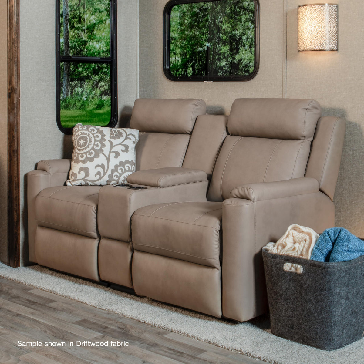 LIPPERT COMP 2024044108 HERITAGE MCCOY LH THEATER SEATING