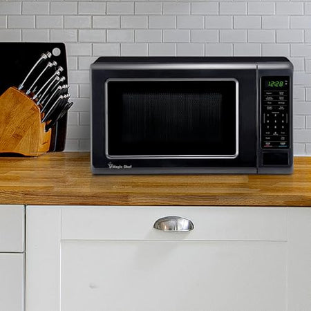 MAGIC CHEF MC77MB 0.7 CU FT COUNTERTOP 700 WATT BLACK
