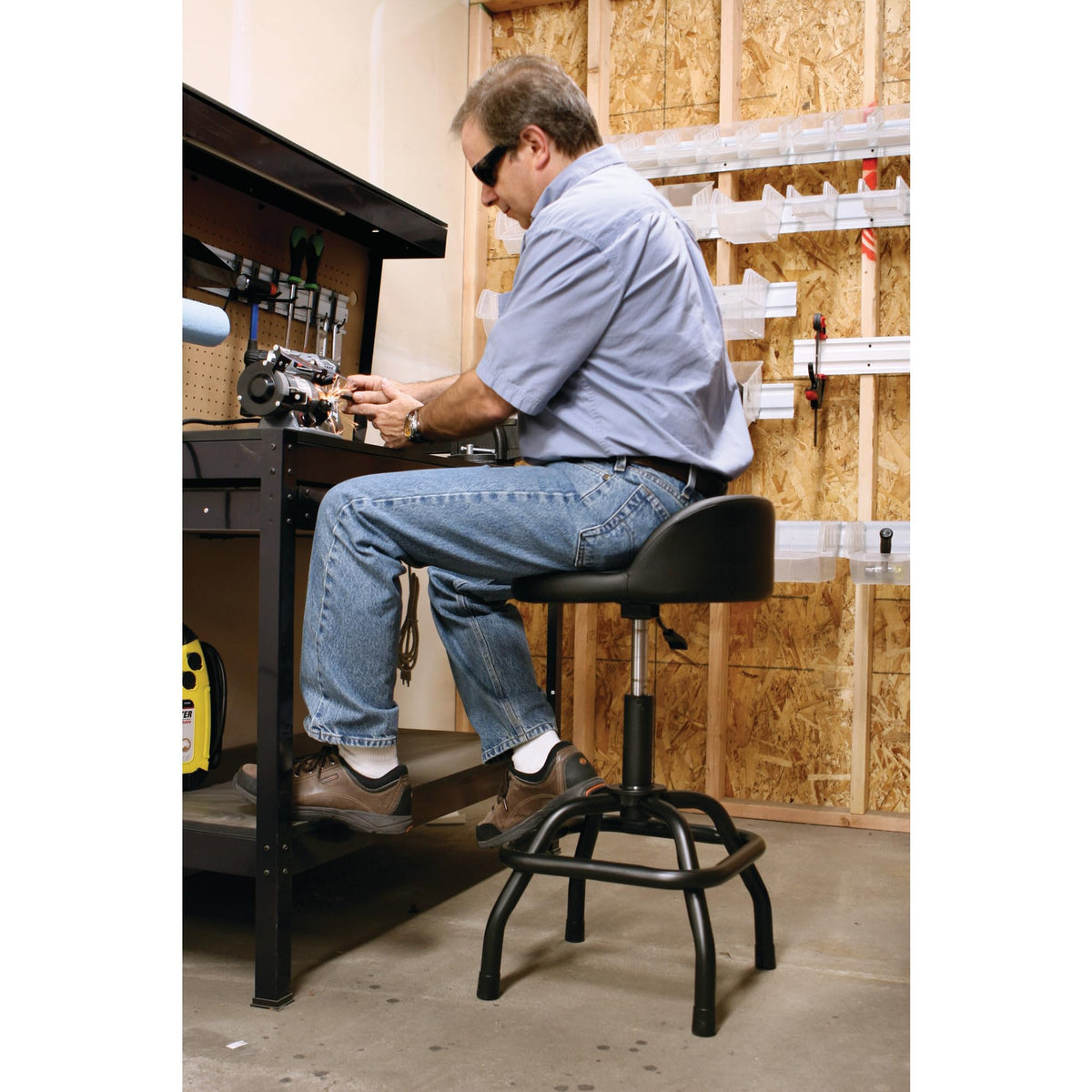 PERFORM TOOL W85011 Performance Tool  Pneumatic Swivel Bar Stool with Back Support, 360...