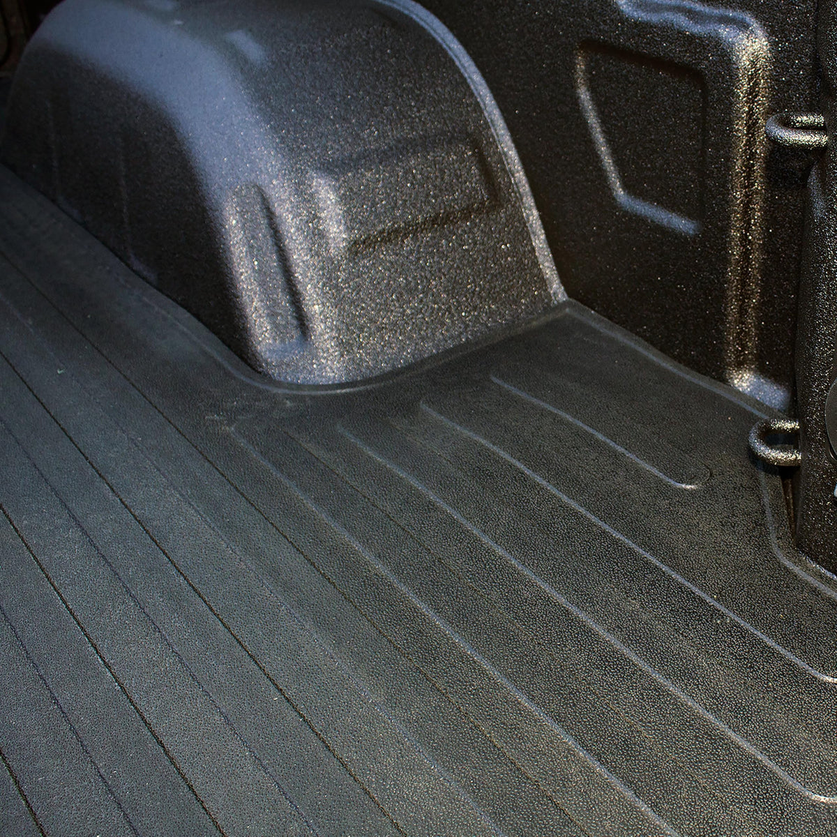 TRAILFX 629N HD BEDMAT CHEVROLET/GMC 6' Truck & Exterior